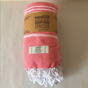 EPHESUS TOWELS Two Turkish Coral and White